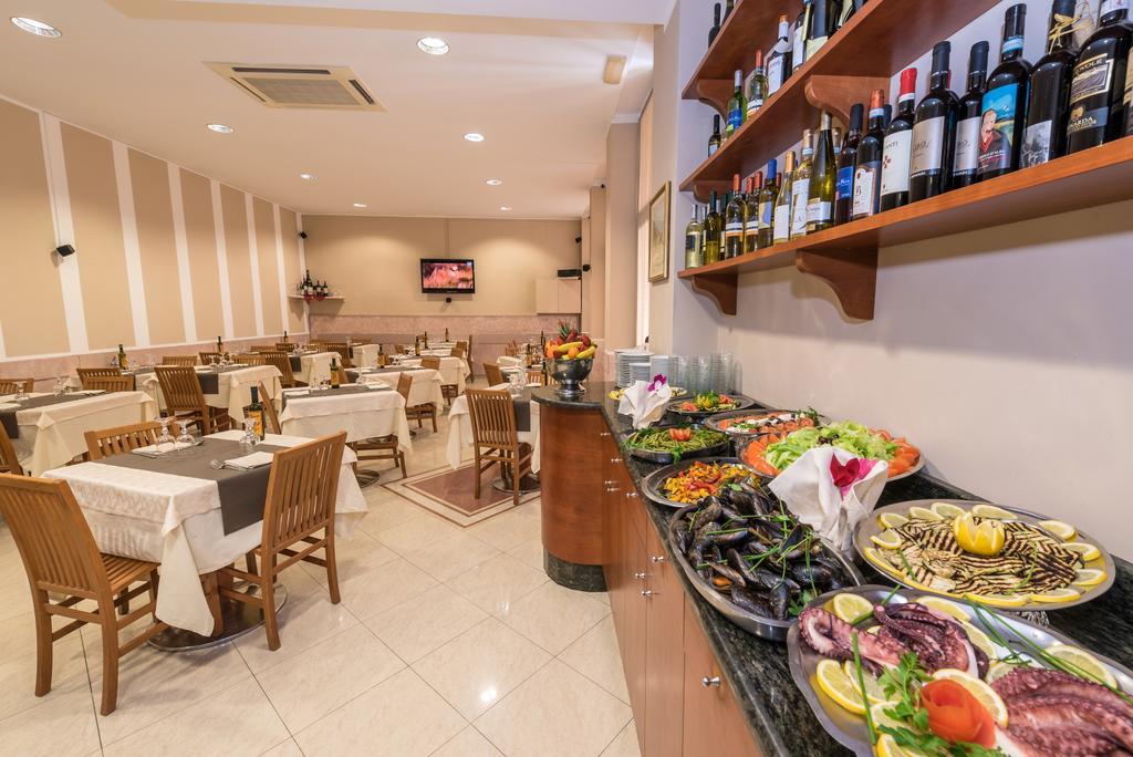 פינאלה ליגורה Hotel Santa Maria מראה חיצוני תמונה